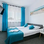 Bed and Breakfast Przyjaciol 13 *