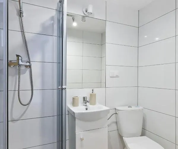 Przyjaciol 13 Nocleg ze śniadaniem *