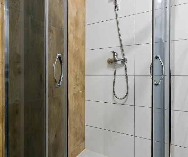 Przyjaciol 13 住宿加早餐酒店 梅尔诺