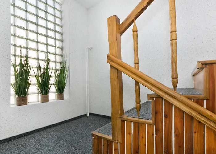 住宿加早餐酒店 Przyjaciol 13 *