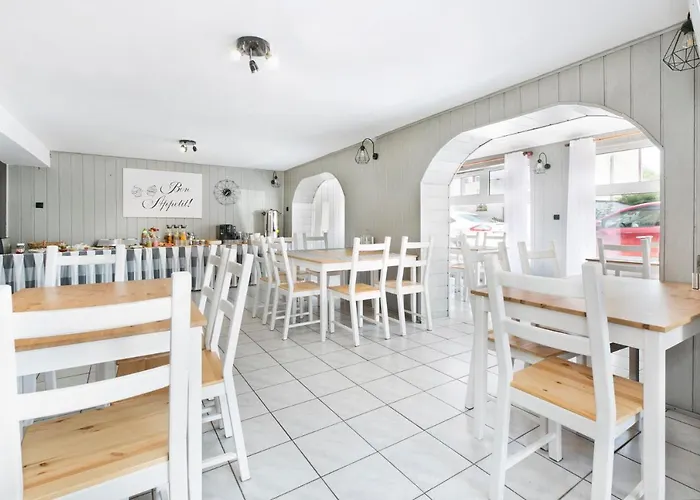 Przyjaciol 13 梅尔诺